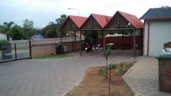 Big Room to rent in The Reeds, Centurion.