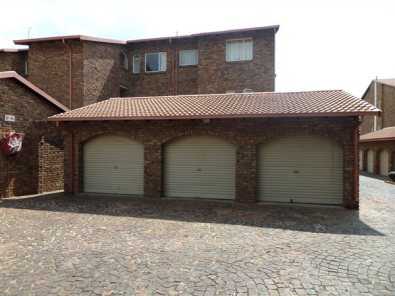 Big sunny 3 bedroom available in centurion.