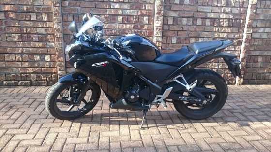 Black Honda CBR250