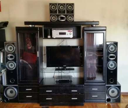 Black stained wood wallunit