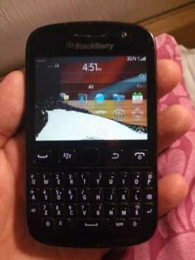 BlackBerry 9720 Touch and type