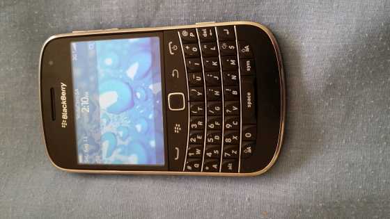 Blackberry 9900 bold Urgent sale