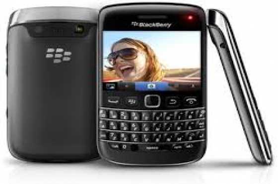 BlackBerry Bold 9790 107g, 11.4mm thickness BlackBerry OS 7.0 8GB storage, microSD card slot 2.45quot