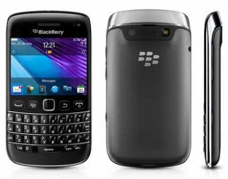 BLACKBERRY BOLD TOUCH AND TYPE 9790 in good condition only R8O0