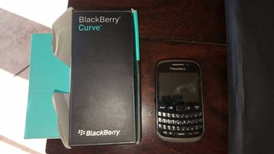 blackberry Curve 9320