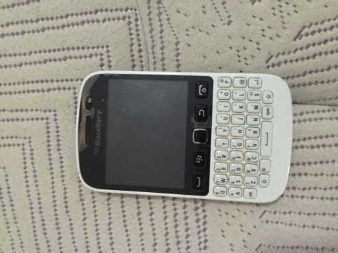 BLACKBERRY WITH TOUCH SCREEN