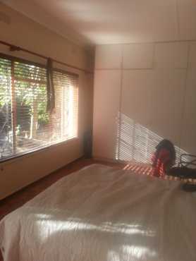 Blairgowrie, Randburg Largest room in shared house to let