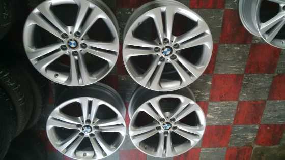 Bmw 19 4x original rims like new r6999