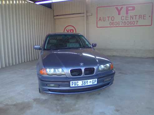 BMW 318I