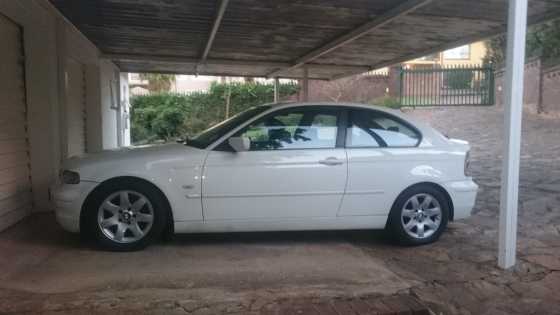 BMW 318ti