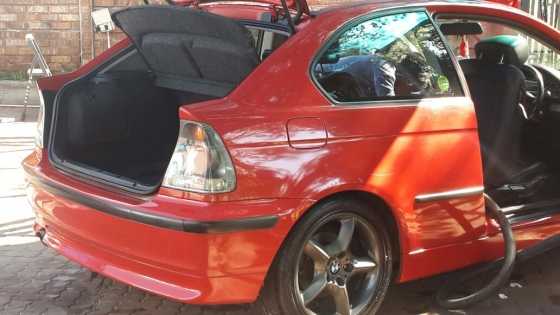 BMW 318ti compact