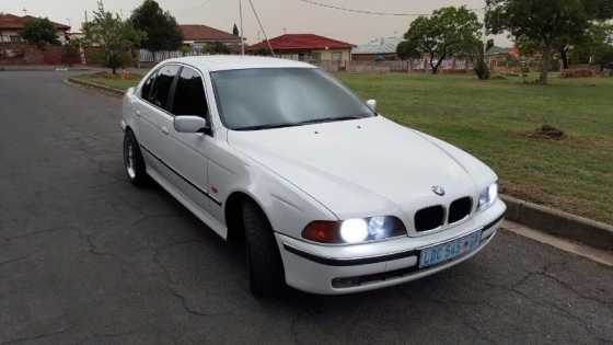 BMW 523i E39