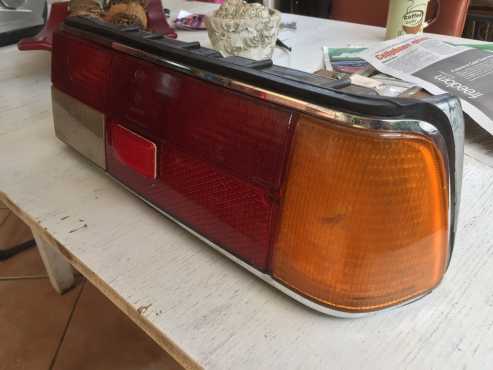 Bmw 635 csi right rear tail light