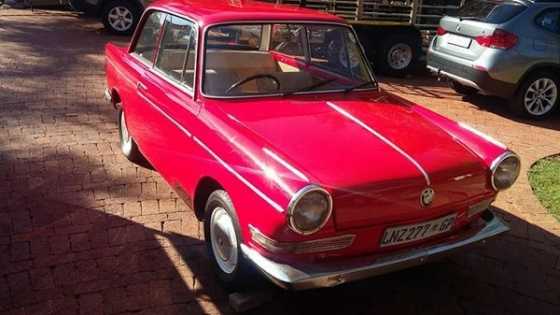 BMW 700