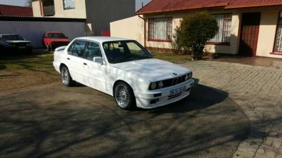 bmw e30 325i