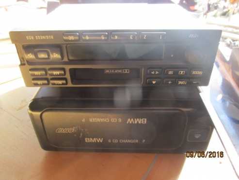 BMW E3436 radio with shuttle