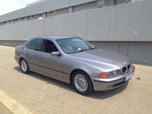 BMW E39 528i - MUST BE SEEN