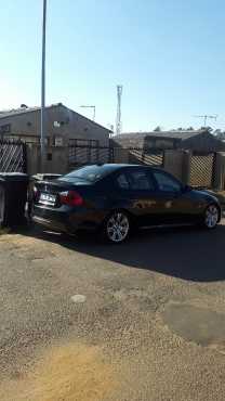 BMW E90 323