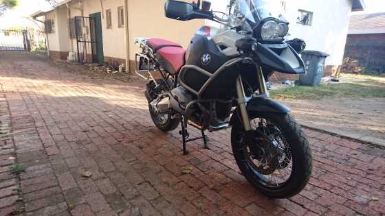 BMW GS 1200 Adventure 2010 in excellent condition ..only 16000km