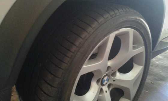 BMW X5 20quot rims and Tyres