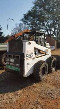 Bobcat 963 met perkins engin saam sy trailer