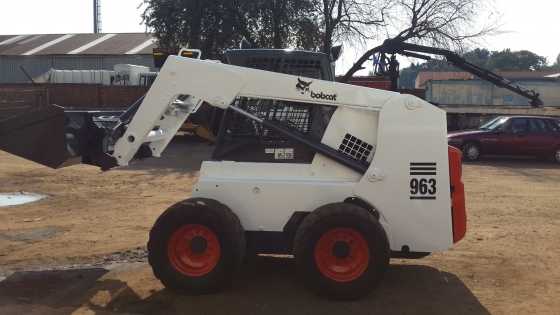 Bobcat 963 very good condition ready to work newly painted