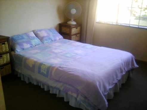 BOKSBURG, Van Dykpark.  Furnished Room in Family Home (Single ladies only)