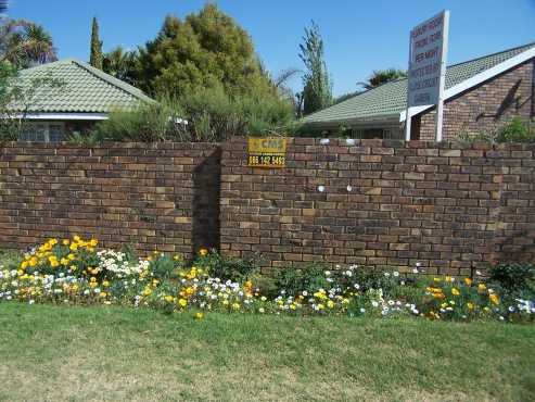 Boksburg,Bartlett, 2 self catering units from R200pdNear Capsicum Culinary StudioCall 0832369141