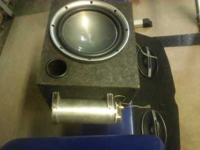 boom box, amp,sub, speakers  excellent condition