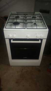 BOSCH 4PLATE GAS STOVE FOR SALE. EXCELLENT CONDITION