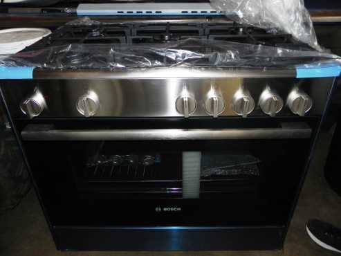 Bosch 90cm Freestanding GasElectric Cooker