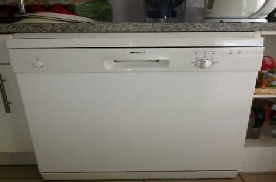 Bosch Dishwasher (Model SGS43E82EU)