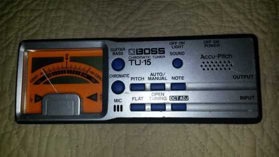 Boss TU 15 Needle tuner with accu-pitch