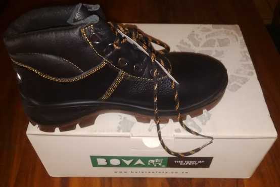 Bova safety shoes Brand new size 7