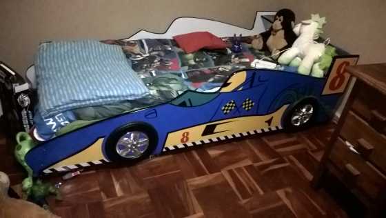 boys car bed