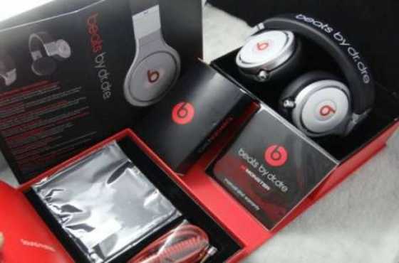 Brand New Beats by Dr Dre quotPROquot, Sennheiser HD201 amp Sansui Portable Speaker.