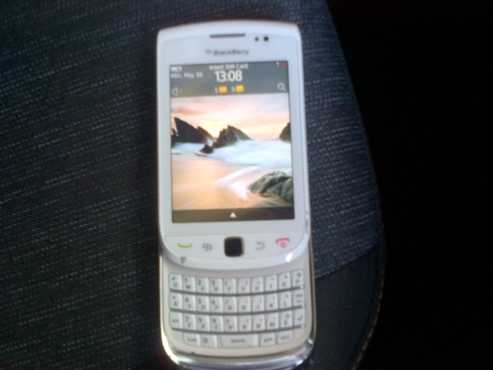 Brand new Blackberry 9810 for sale for R800