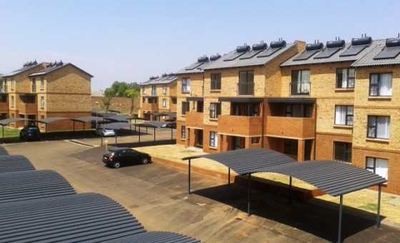 Brand New Complex in Olympus with a Balcony floor at R5800-00month