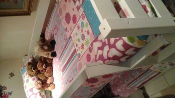 BRAND NEW  Double Bunk Beds, 2 Toy Boxes, Mattresses amp Linen.  ALL FOR R4000.