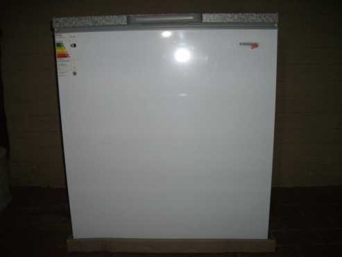 Brand new Fridge star chest freezer sealed in the box 210L R2600.00