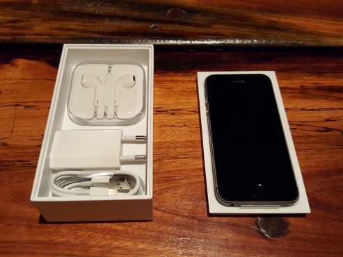 BRAND NEW iPhone 5s 16GB smartphone for A BIG BARGAIN