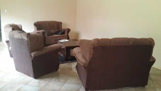 Brand new lounge suite for sale