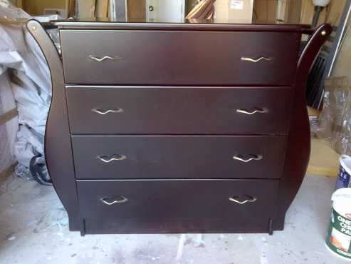 BRAND NEW Mahogany 4 drawer sleigh compactum