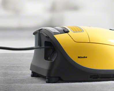 BRAND NEW Miele Complete C3 Vacuum Cleaner