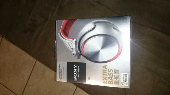 Brand new Sony MDR-XB920 Headphones