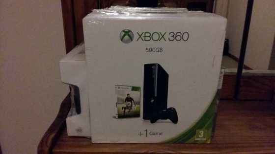 Brand new Xbox 360 - 500 G for sale