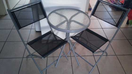 Breakfast Table with chairs