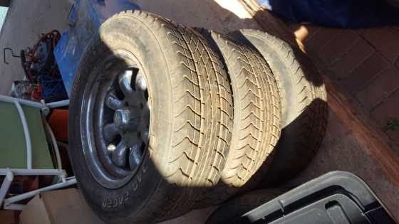 Bridgestone tyres with Cyclone mags