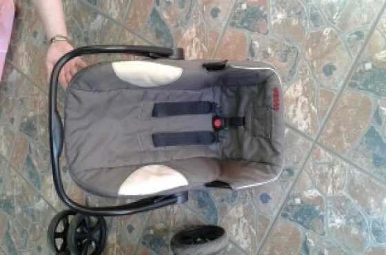 Brown Chelino pram and car seat CLEAN