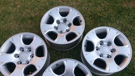 BT50 rims